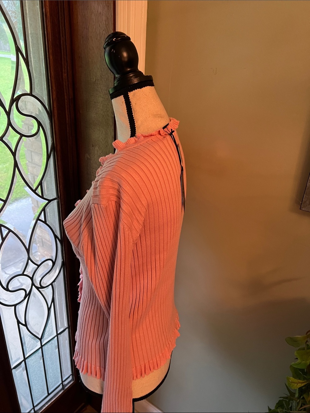 Carolyn Taylor Pink Ruffled Ribbed Cardigan - Picture 4 of 8